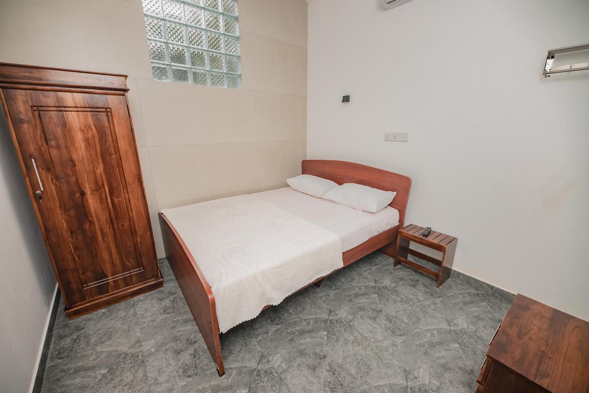 Nnr Wattala Hotel Kültér fotó