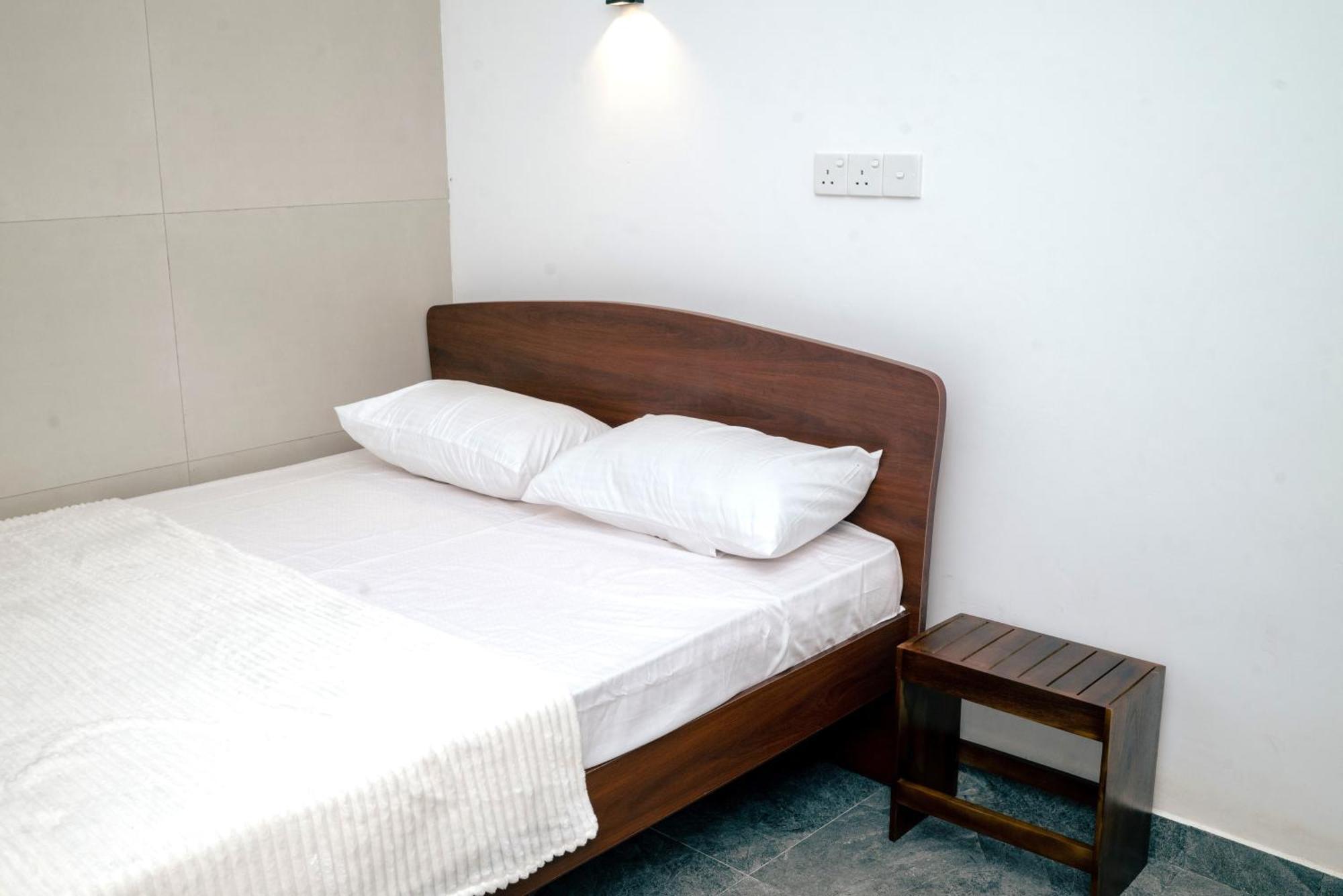 Nnr Wattala Hotel Kültér fotó
